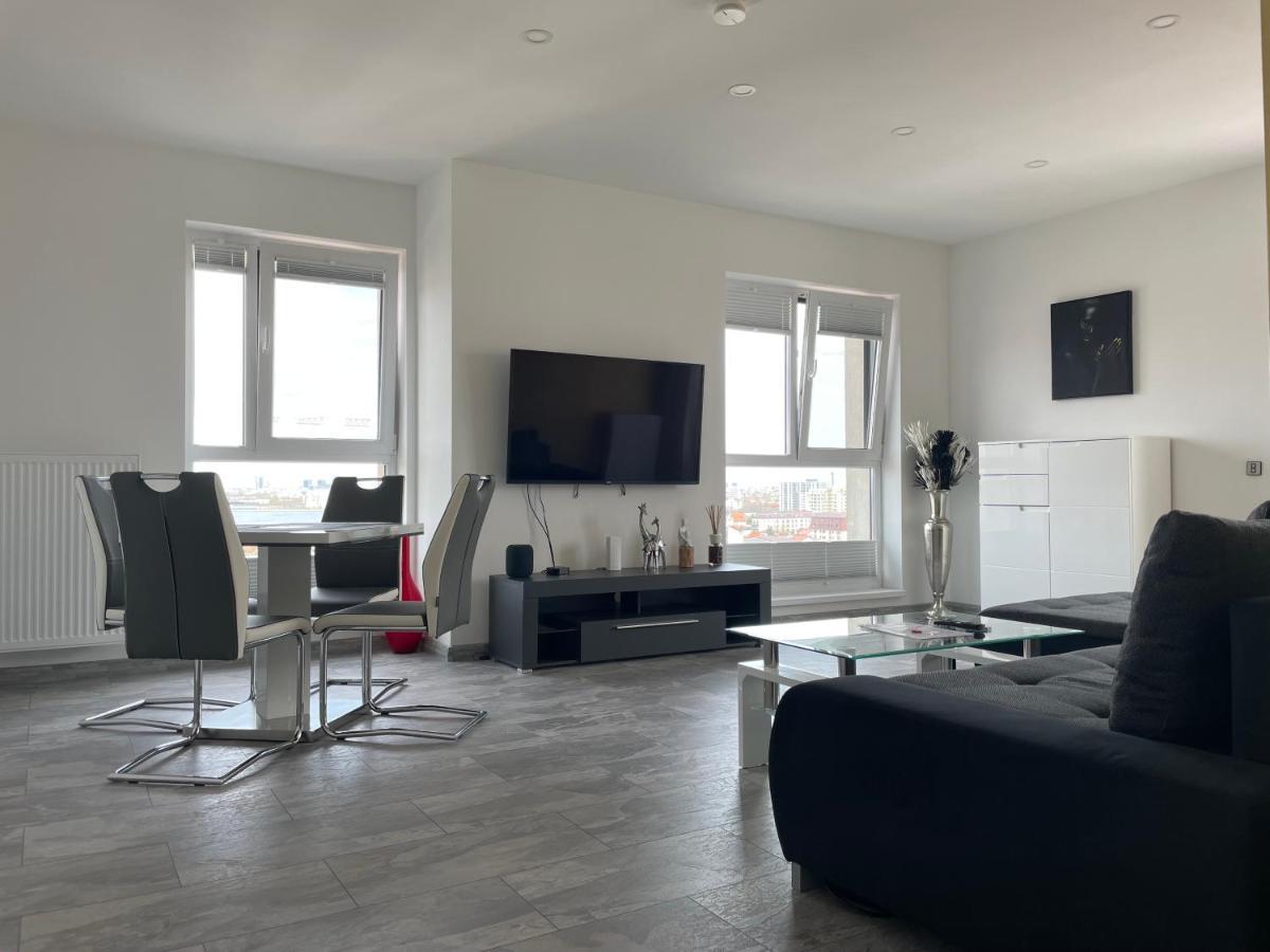 Appartamento Lakeview 2 Penthouse Rooftop Terrace W15 *