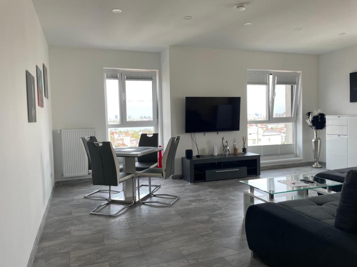 Lakeview 2 Penthouse Rooftop Terrace W15 * Bucarest